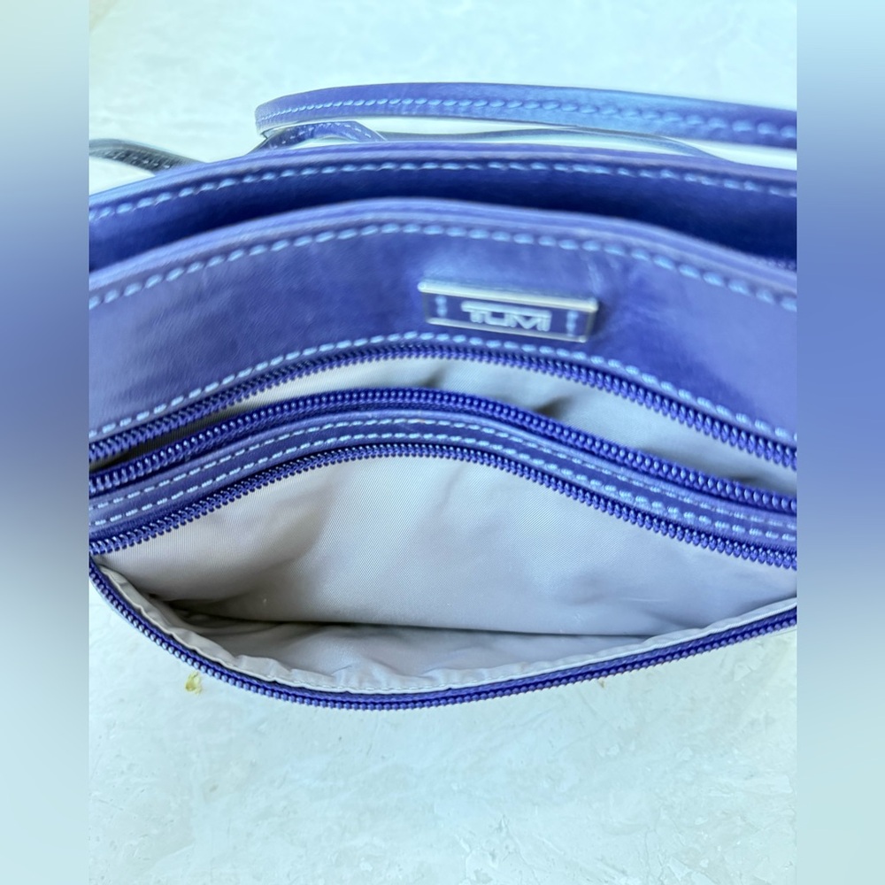 TUMI Women's Purple Crossbody Bag/wallet/purse, shoulder bag pouch - Picture 9 of 12